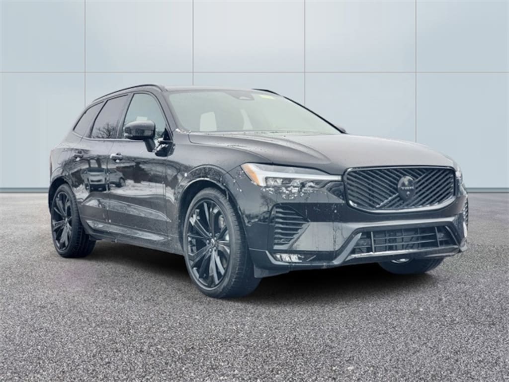 New 2026 Volvo XC60 B5 Ultra Black Edition SUV