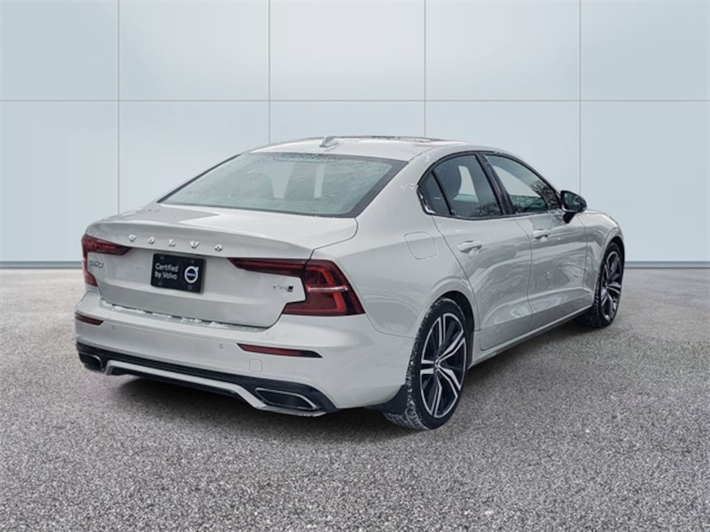Used 2021 Volvo S60 T5 R-Design Sedan