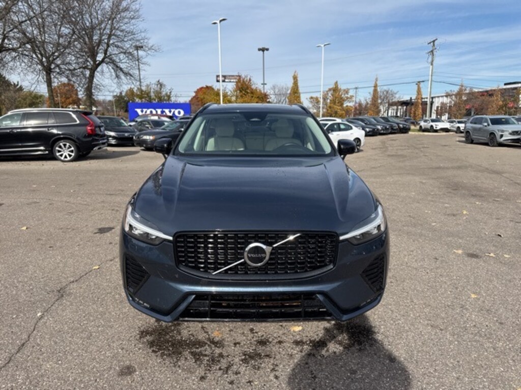 Used 2024 Volvo XC60 B5 Core SUV