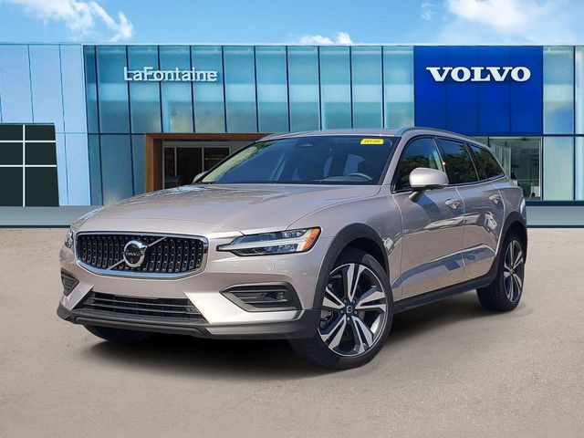 2026 Volvo V60 Cross Country Wagon 
