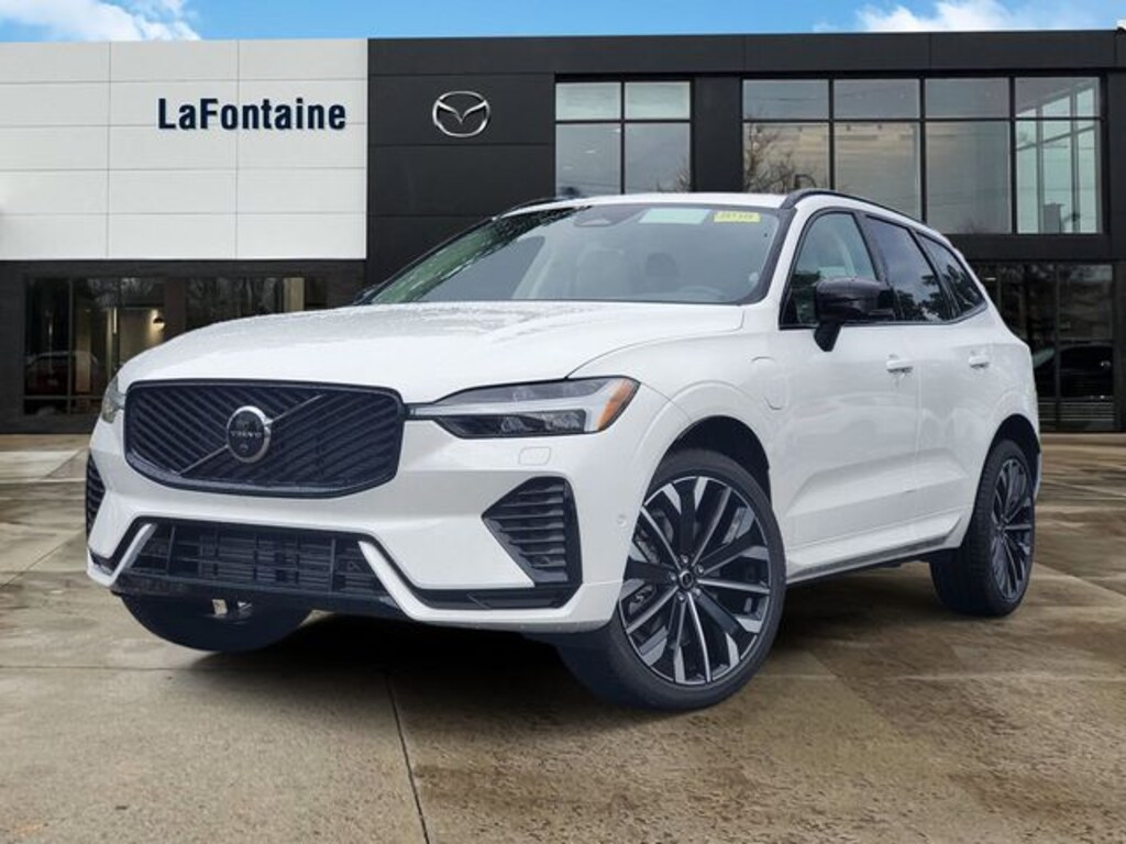 New 2026 Volvo XC60 plug-in hybrid T8 Ultra SUV