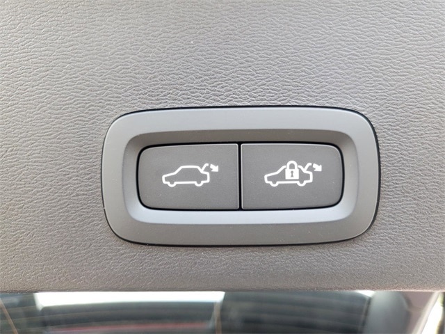 2026 Volvo XC40 Ultra - Photo 34