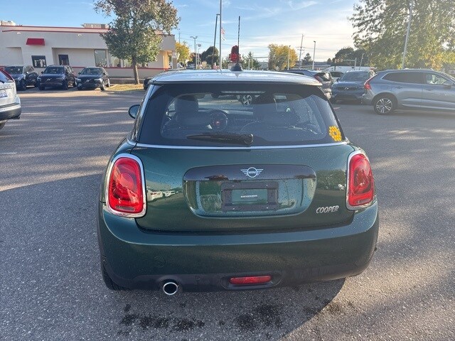 2019 Mini Cooper 2 Door Hardtop Signature photo 3