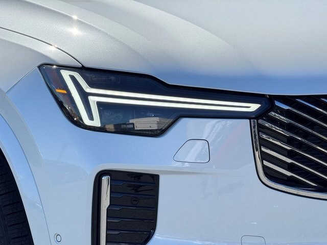 2026 Volvo XC90 Plus photo 3