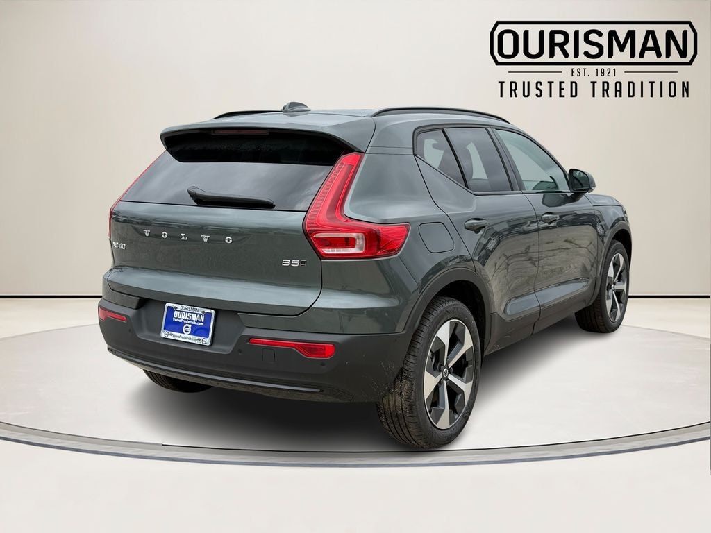 New 2026 Volvo XC40 B5 Plus SUV