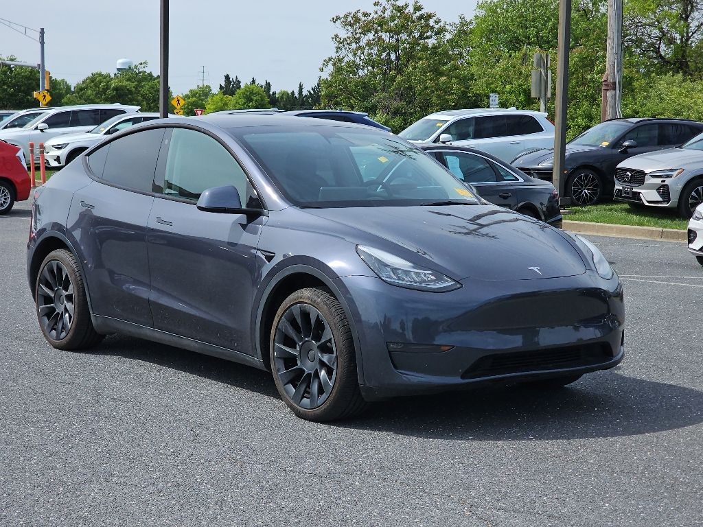 2023 Tesla Model Y Long Range Dual Motor All-Wheel Drive's photo