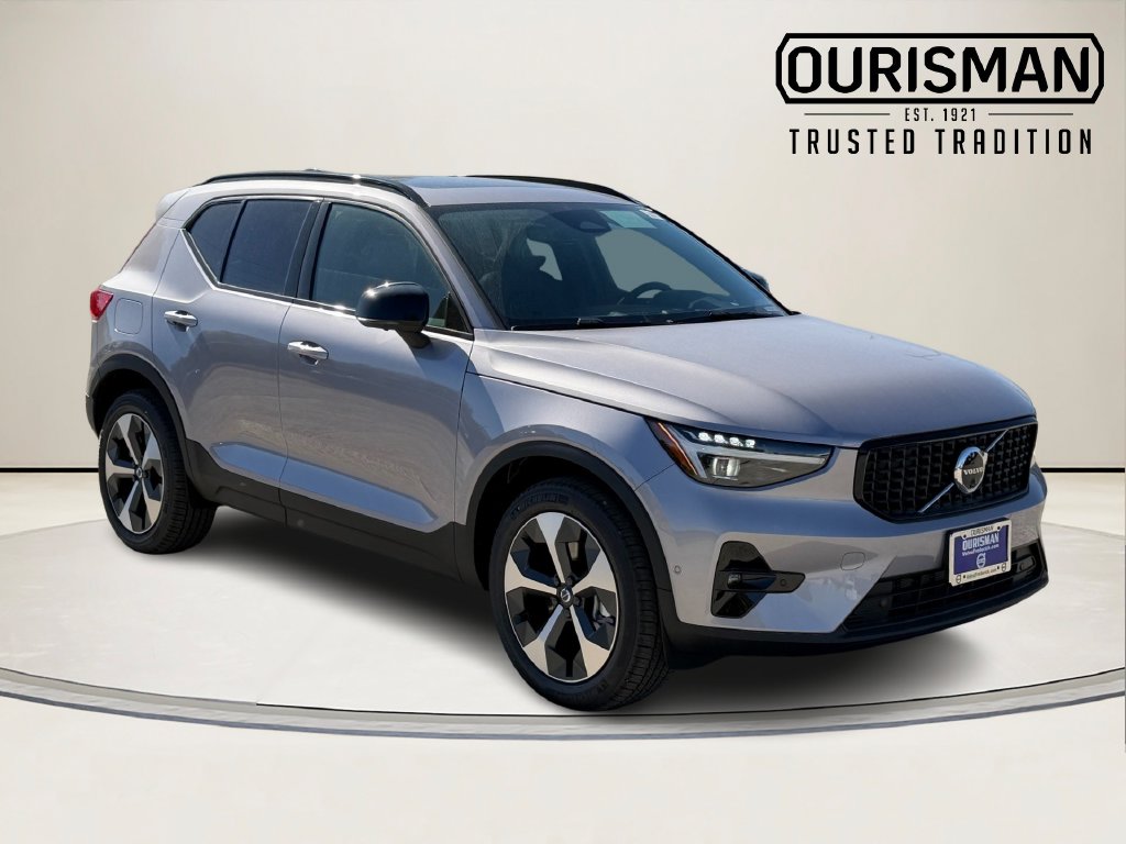 New 2026 Volvo XC40 B5 Plus SUV