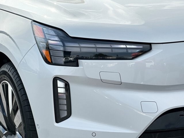 2025 Volvo EX90 Twin Motor Performance Ultra photo 3