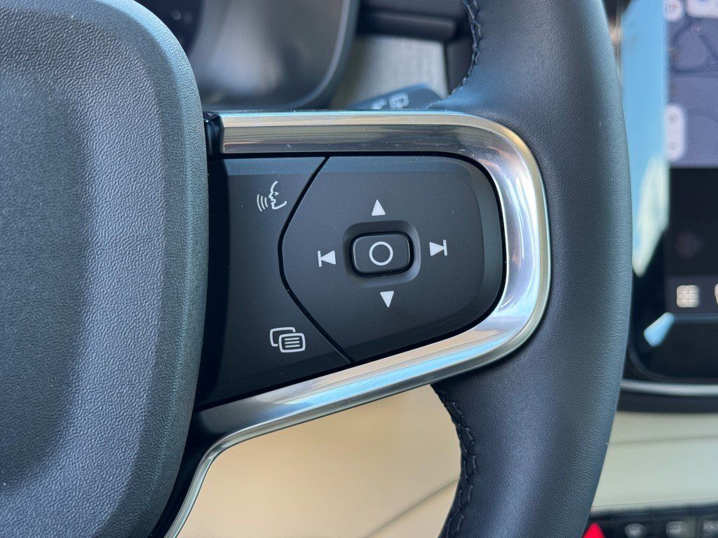 2026 Volvo XC40 Ultra - Photo 29