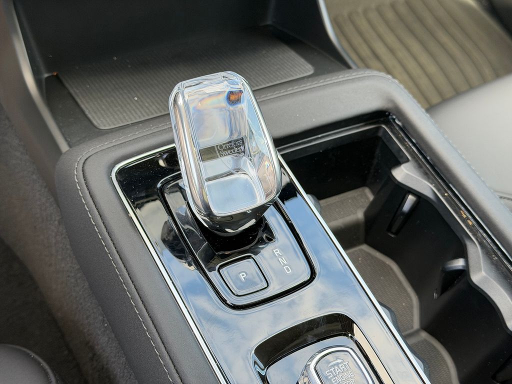2026 Volvo XC90 Plus - Photo 27