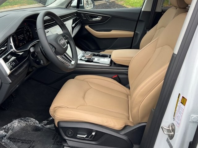 2025 Audi Q7 55 Prestige photo 3