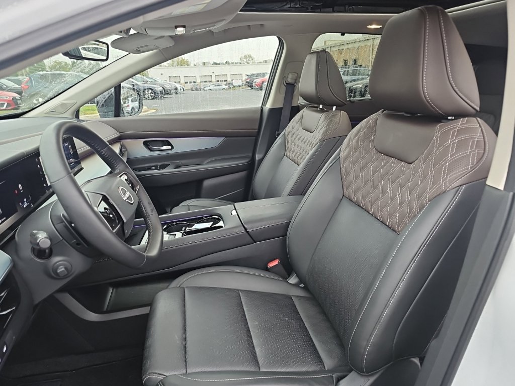 Used 2025 Nissan Murano Platinum SUV