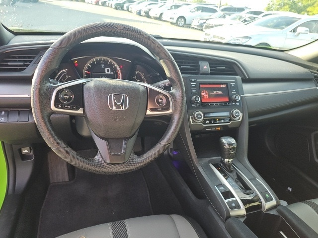 2016 Honda Civic photo 2