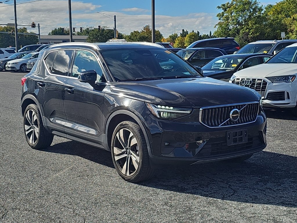 2023 Volvo XC40 Ultimate