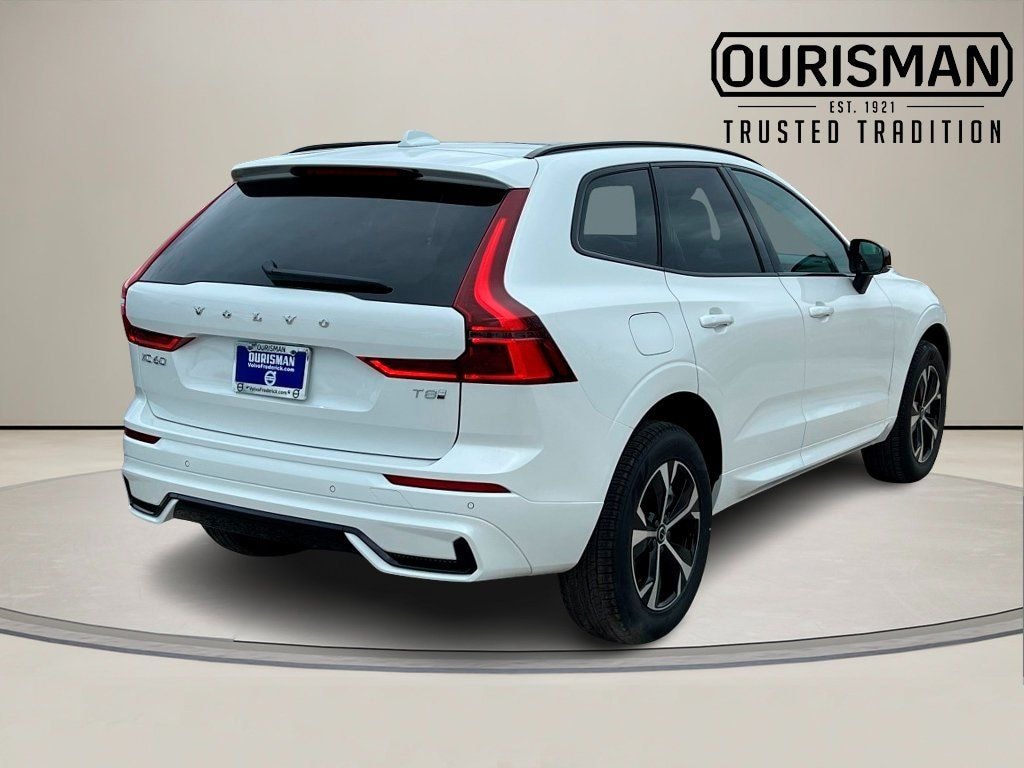 New 2026 Volvo XC60 plug-in hybrid T8 Core SUV