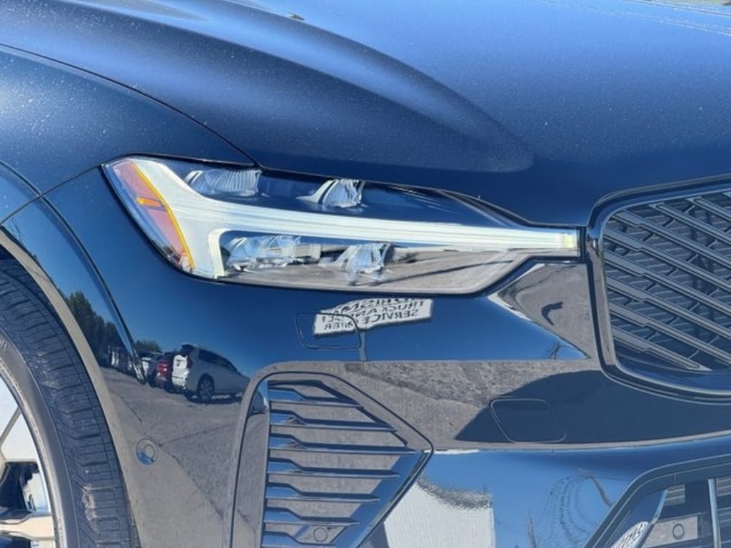 New 2026 Volvo XC60 B5 Plus SUV