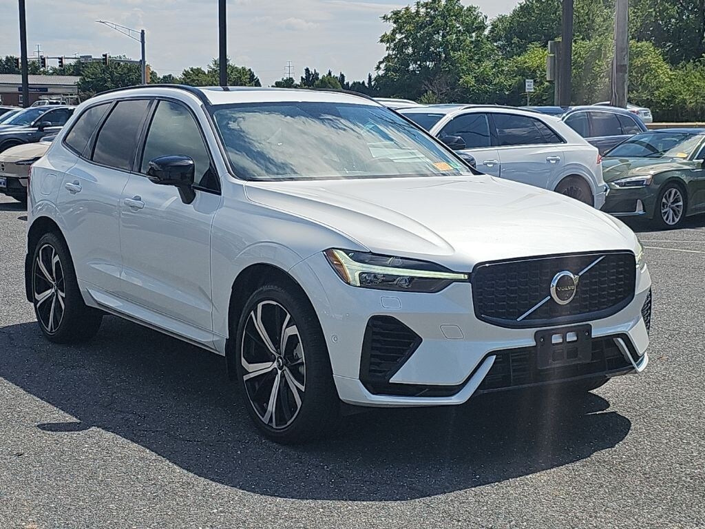 Certified 2024 Volvo XC60 Recharge Plug-In Hybrid Ultimate SUV