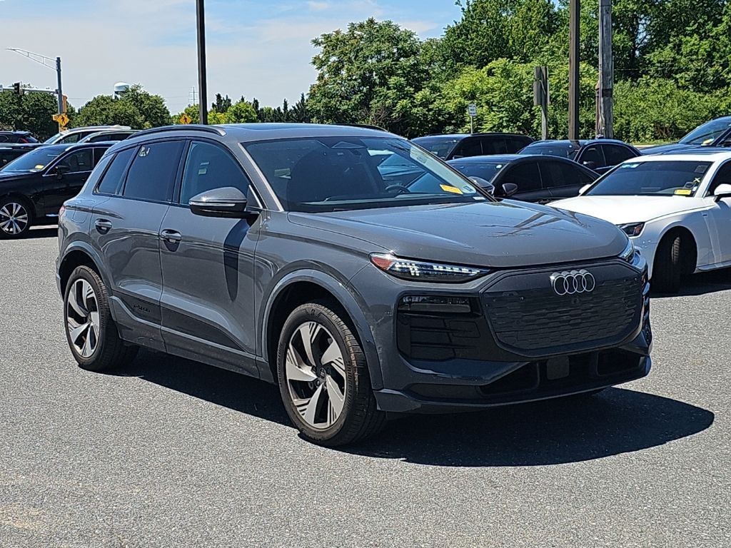 2025 Audi Q6 e-tron Premium Plus quattro's photo