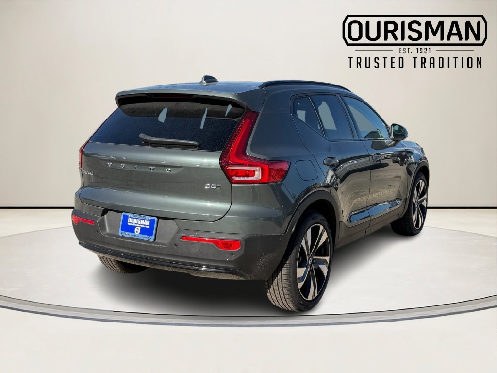New 2026 Volvo XC40 B5 Plus SUV
