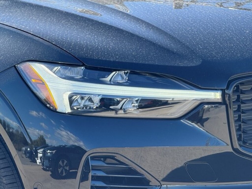 Used 2025 Volvo XC60 plug-in hybrid T8 Plus SUV