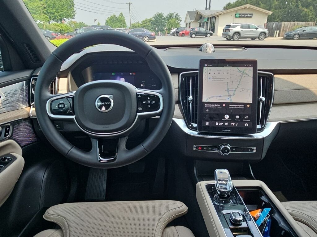 Used 2025 Volvo XC90 Plug-In Hybrid T8 Ultra SUV