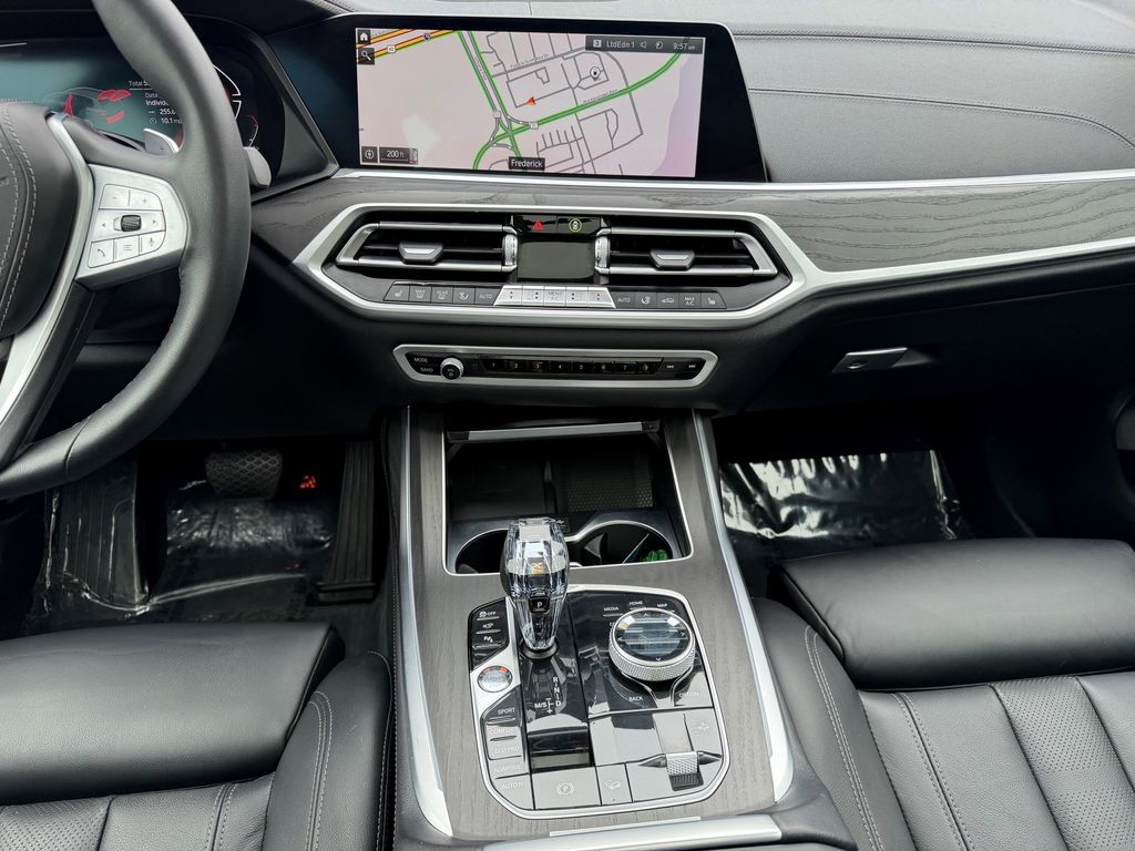 2022 BMW X7 40i - Photo 24