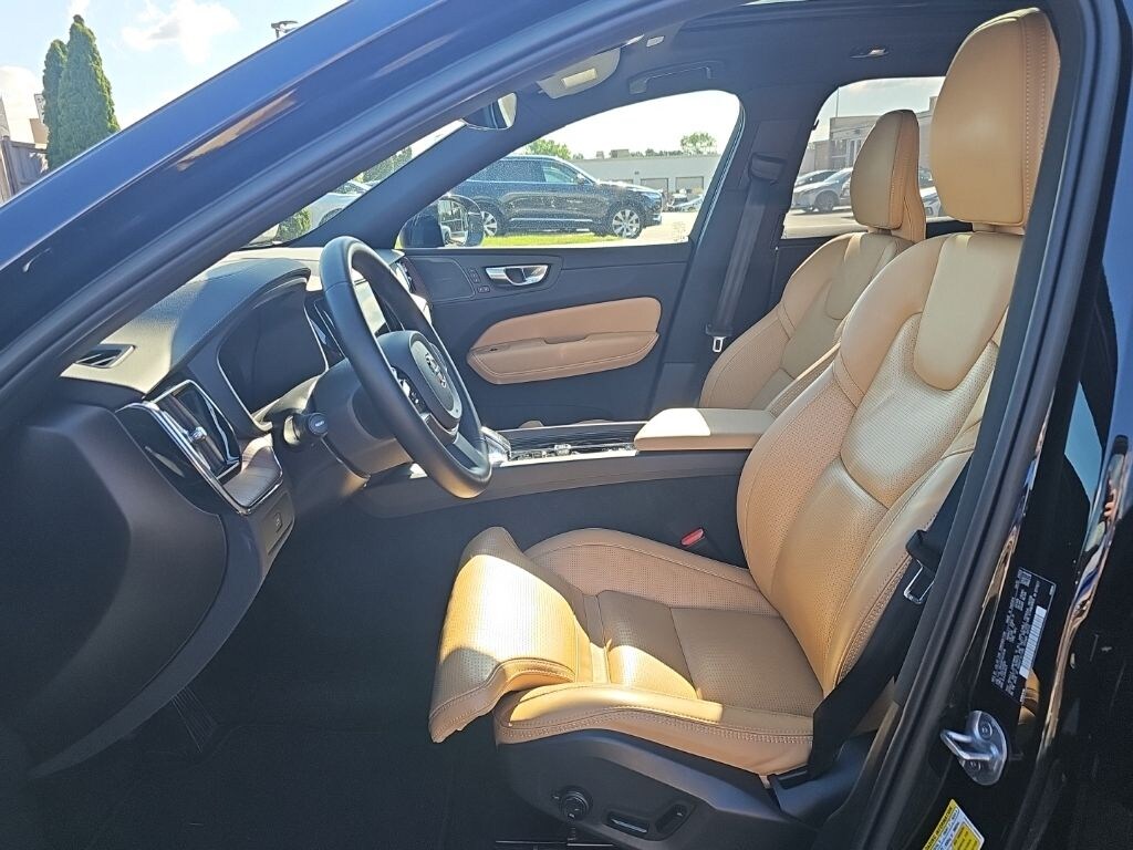 Used 2023 Volvo XC60 B5 Ultimate Bright Theme SUV