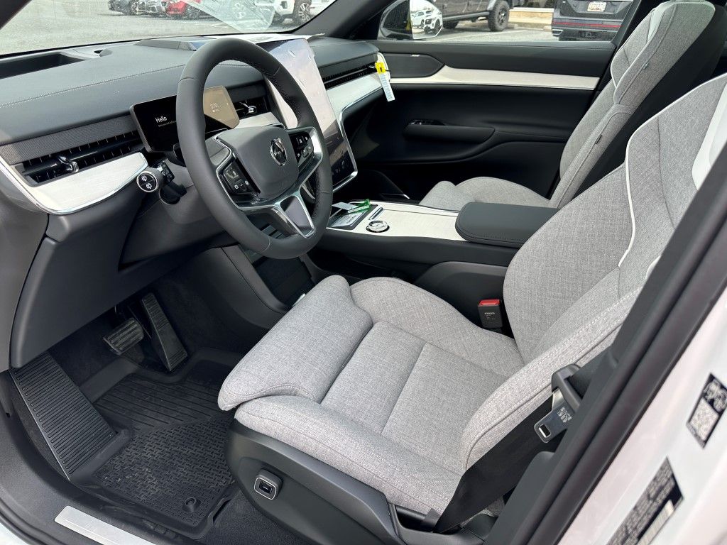 2025 Volvo EX90 Ultra - Photo 20