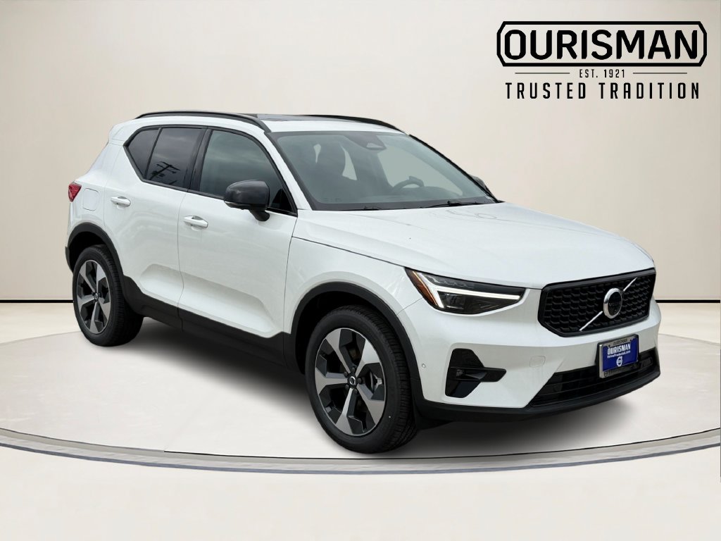 New 2026 Volvo XC40 B5 Plus SUV