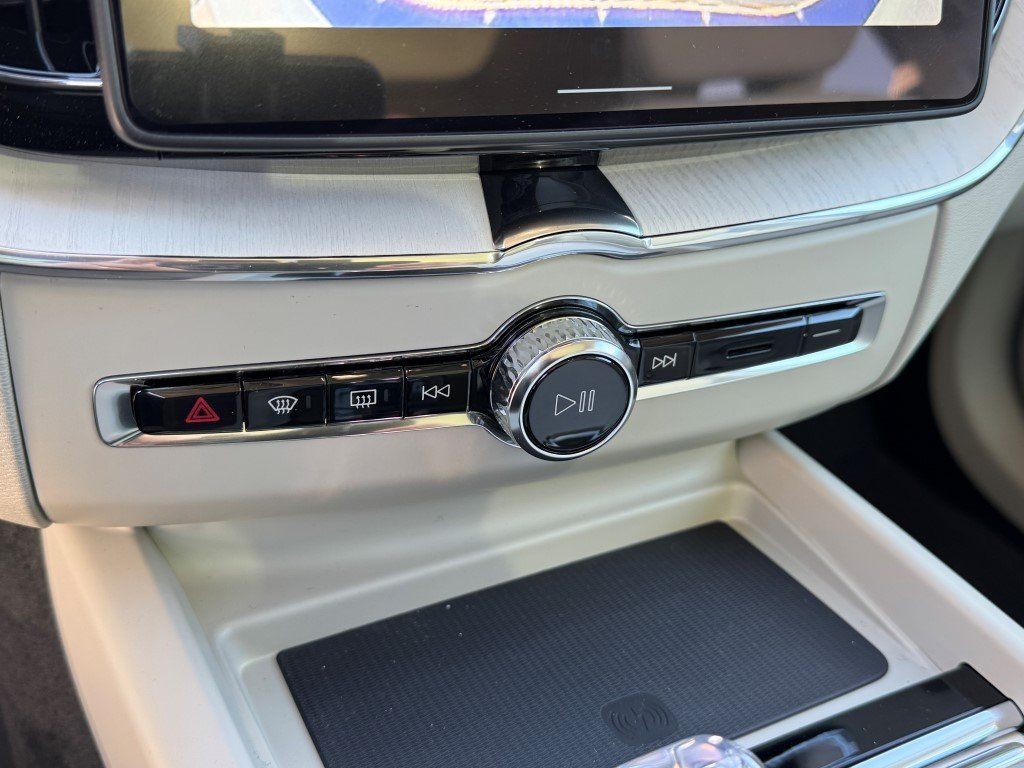 2026 Volvo XC60 Ultra - Photo 26