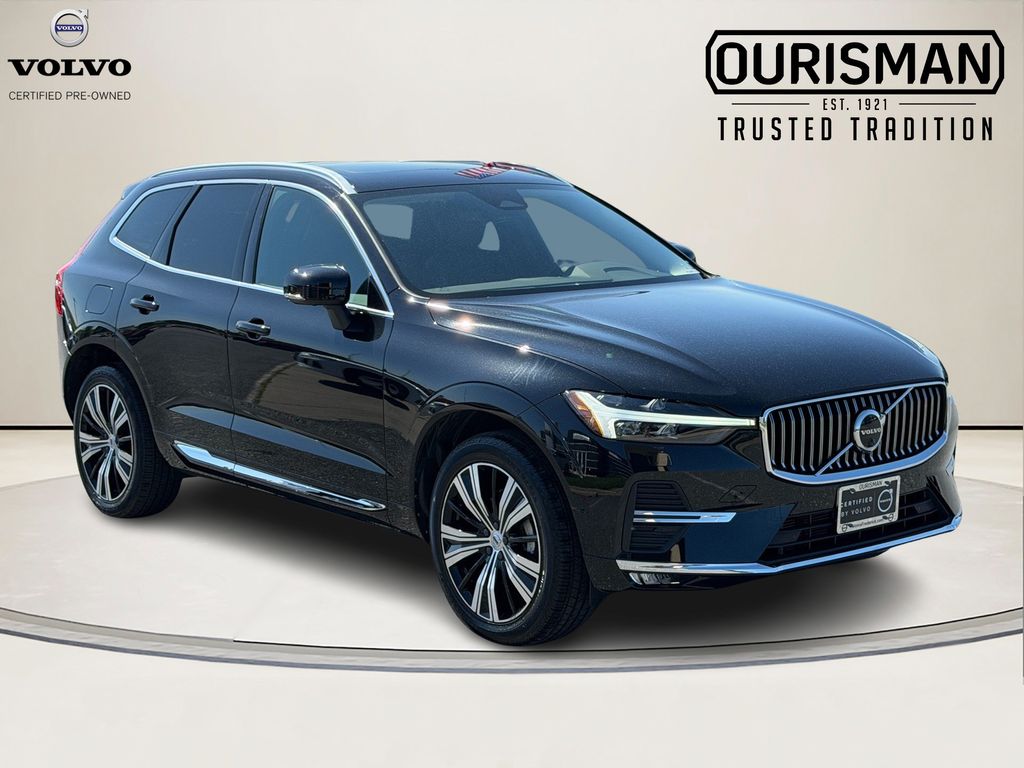 2023 Volvo XC60 B5 Plus Bright Theme AWD's photo