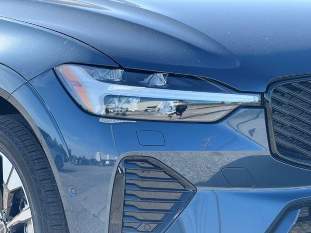 New 2026 Volvo XC60 B5 Ultra SUV