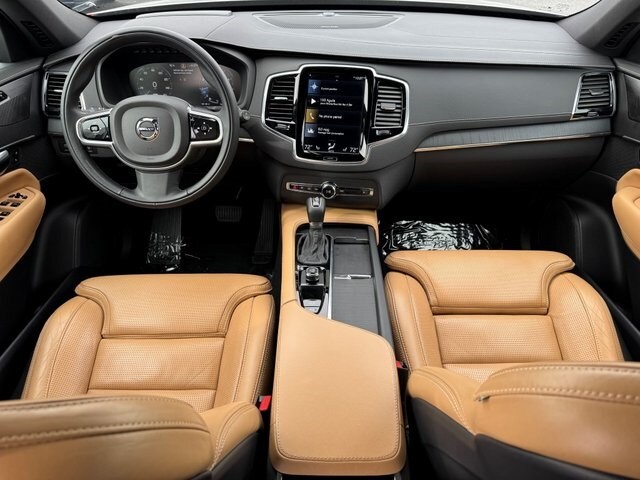 2022 Volvo XC90 T6 Inscription photo 2