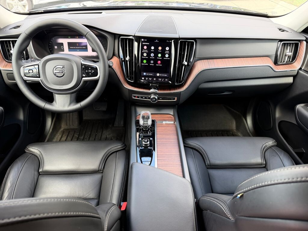 Certified 2023 Volvo XC60 B5 Ultimate Dark Theme SUV
