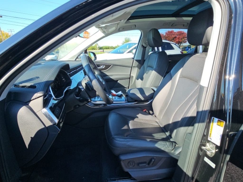 Used 2023 Audi Q7 55 Premium Plus SUV