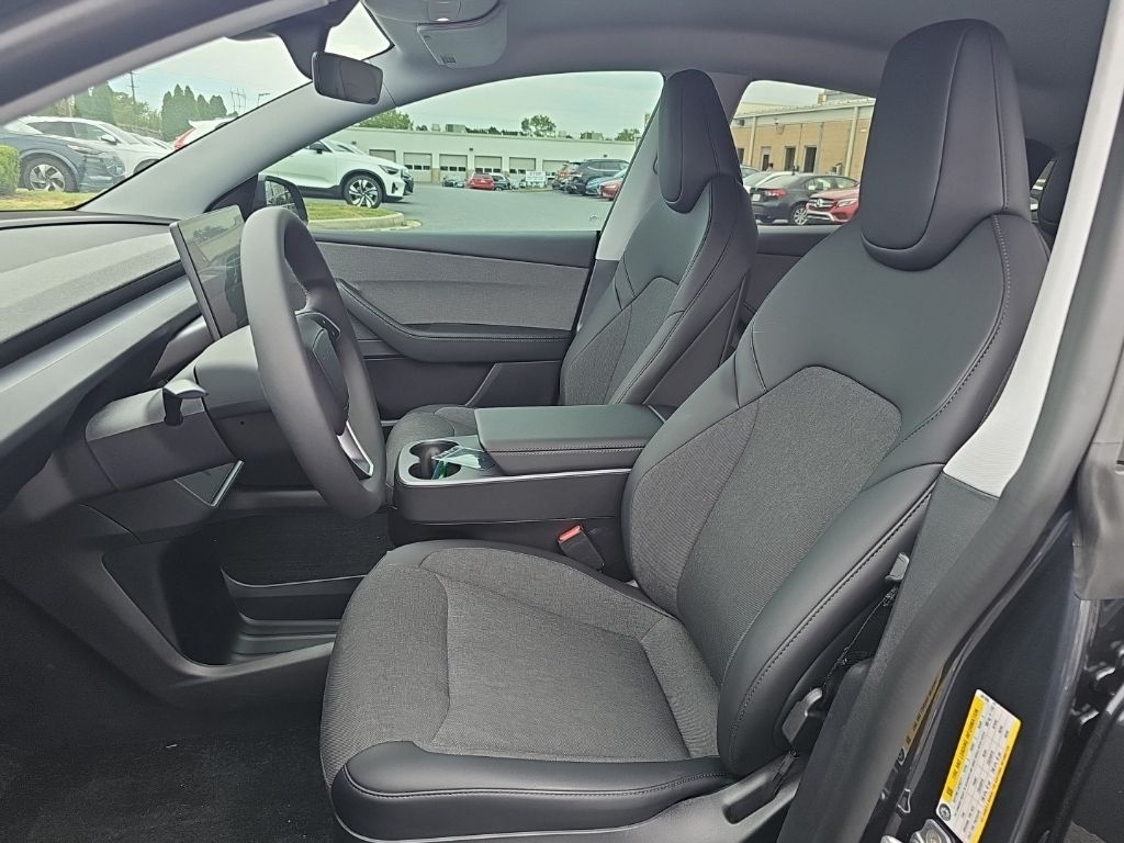 Used 2026 Tesla Model Y Long Range SUV