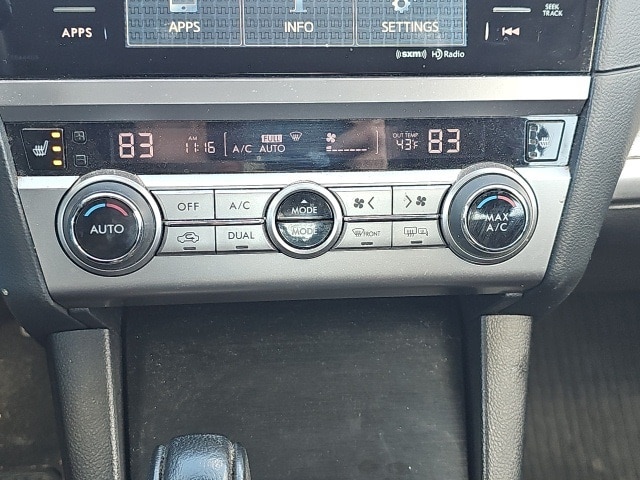 2015 Subaru Legacy 2.5i photo 3