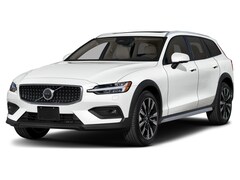 2026 Volvo V60 Cross Country B5 Plus AWD Wagon