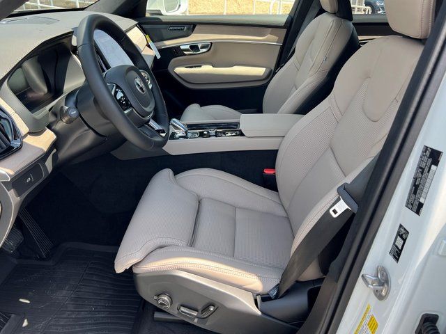 2026 Volvo XC90 Ultra - Photo 18