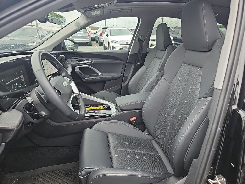 Used 2025 Audi Q5 2.0T Premium Plus SUV