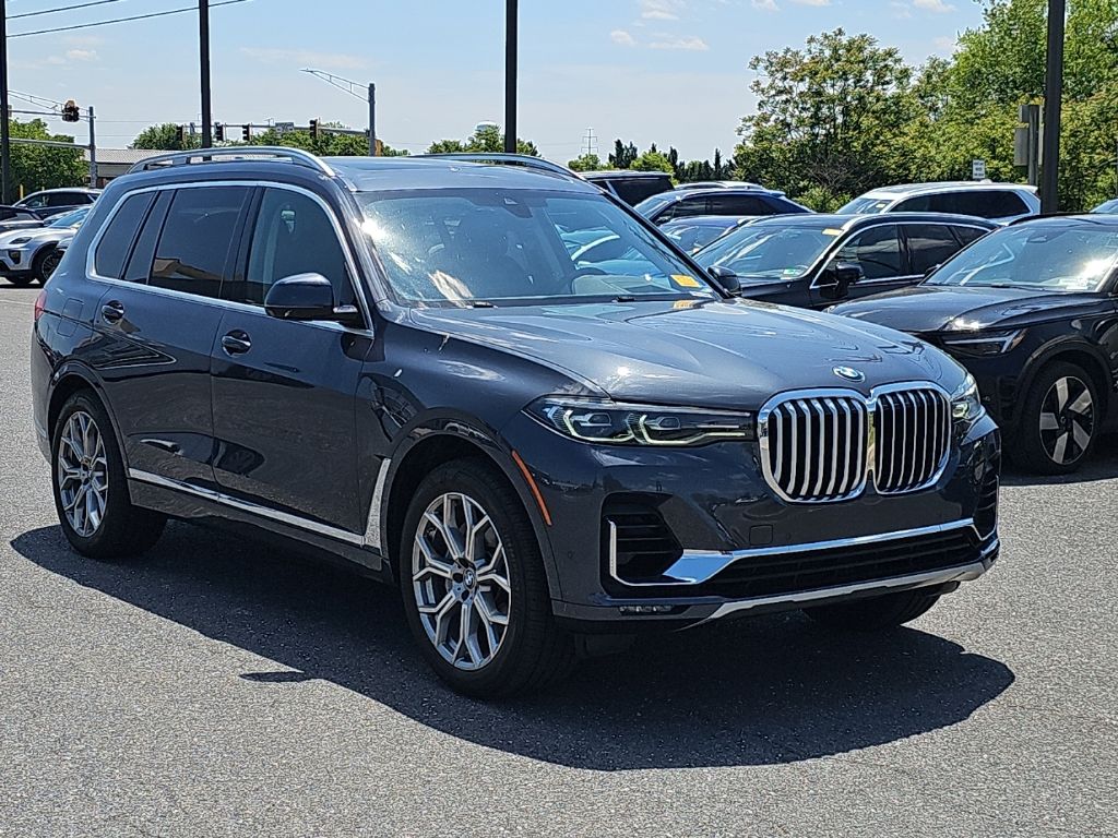 2022 BMW X7