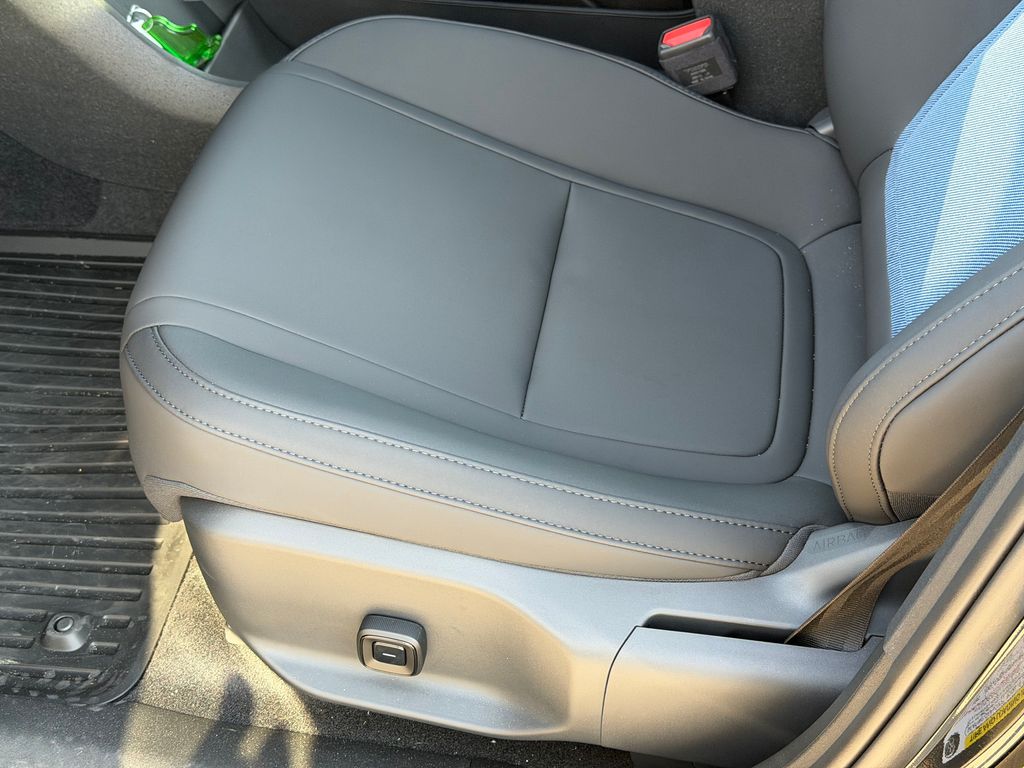 2026 Volvo EX30 Plus - Photo 16