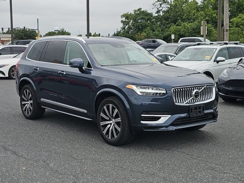 Certified 2022 Volvo XC90 Recharge Plug-In Hybrid T8 Inscription 6 Passenger SUV