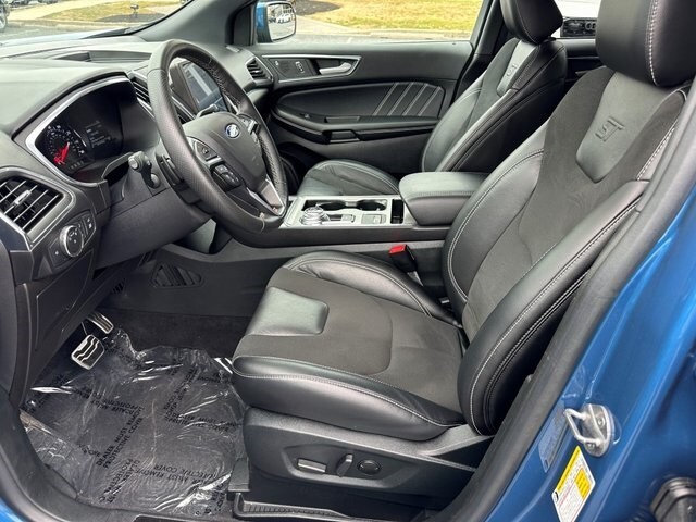 2021 Ford Edge ST photo 3