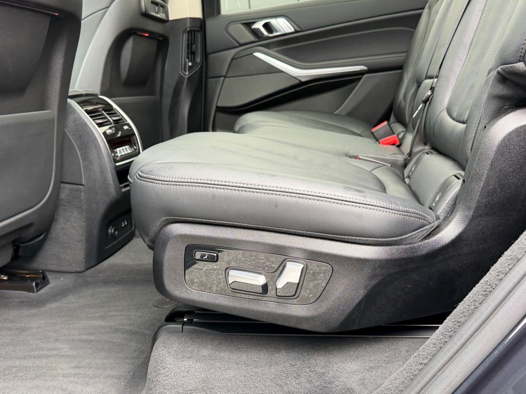 2022 BMW X7 40i - Photo 23