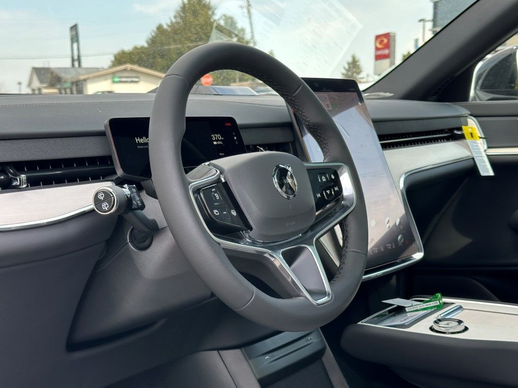 2025 Volvo EX90 Ultra - Photo 21