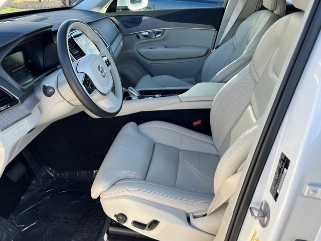 2023 Volvo XC90 Recharge Ultimate photo 3