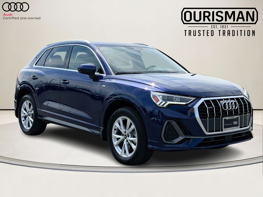 2025 Audi Q3 45 TFSI S Line Premium Plus quattro's photo