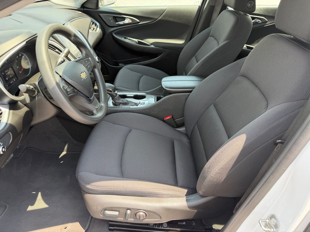 Used 2024 Chevrolet Malibu LT Sedan