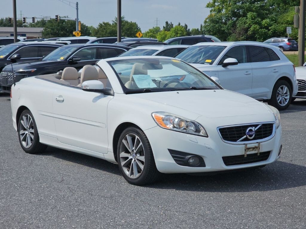 Used 2011 Volvo C70 T5 Convertible